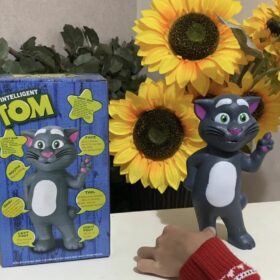 motanul talking tom vorbeste canta si danseaza